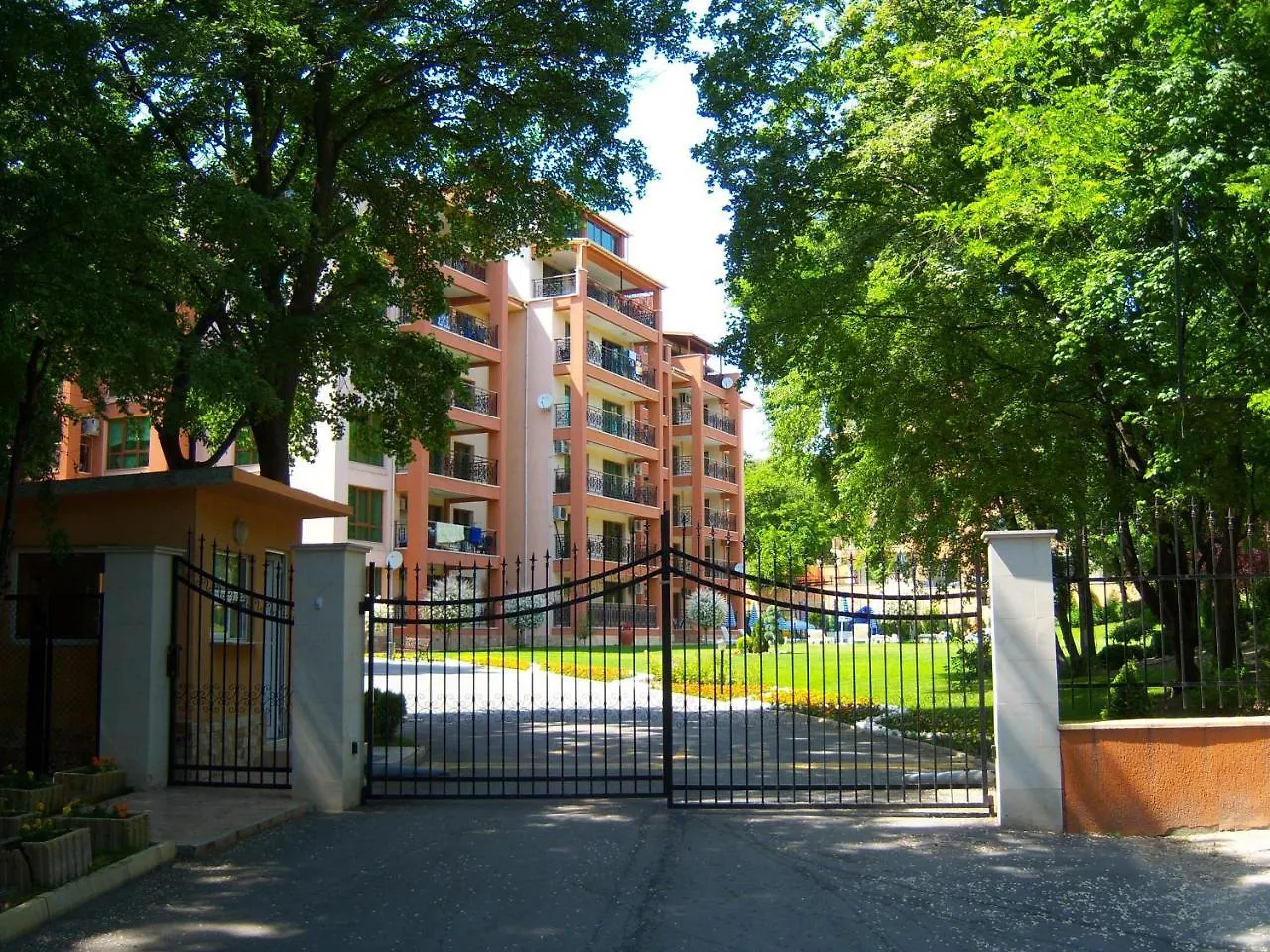 Sunrise Complex Apartments Golden Sands